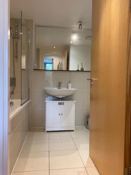 Modern Apartment, Fistral Beach Ньюкі Екстер'єр фото