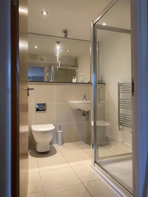 Modern Apartment, Fistral Beach Ньюкі Екстер'єр фото