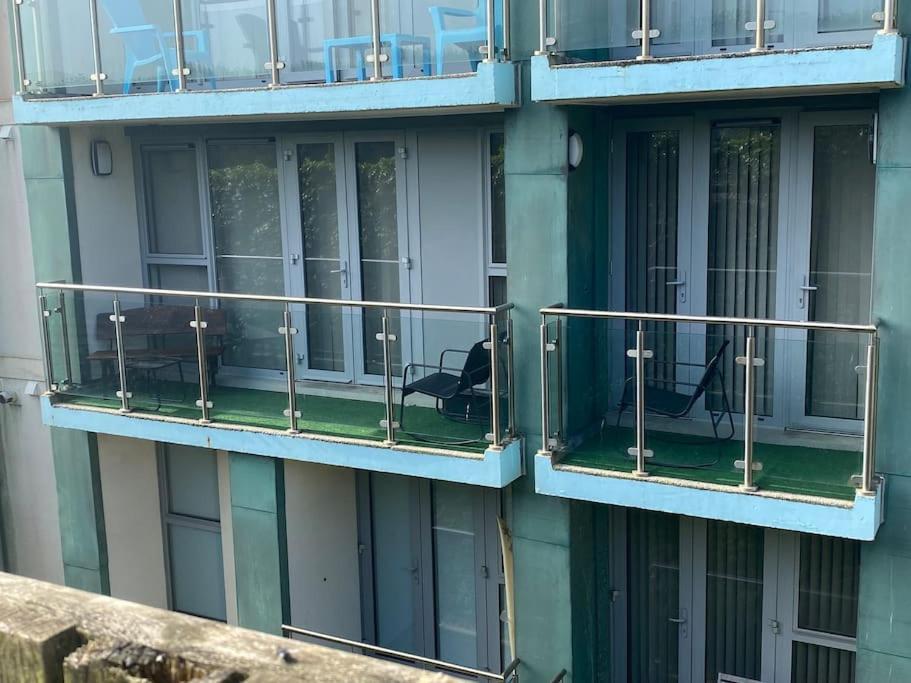 Modern Apartment, Fistral Beach Ньюкі Екстер'єр фото